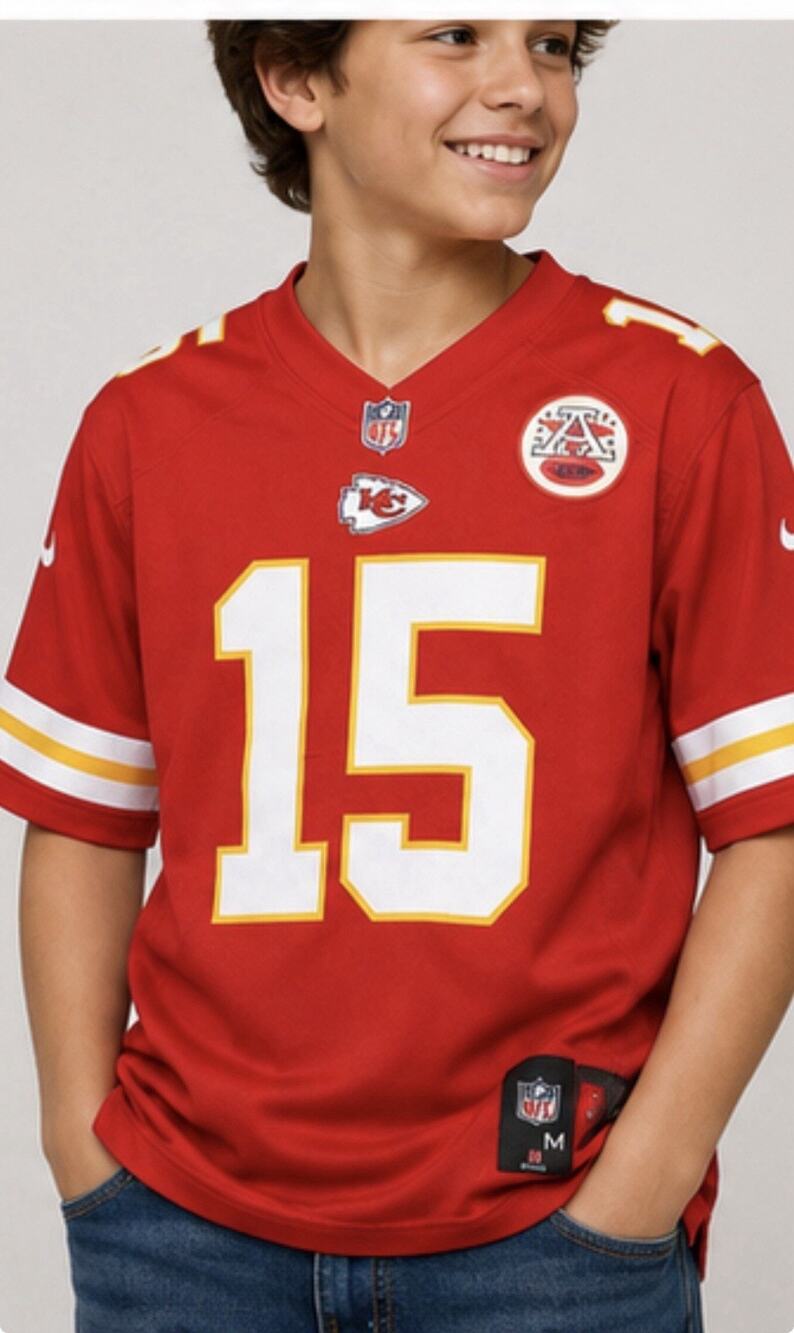 Patrick Mahomes Kansas City Chiefs Youth M 10/12 #15 Red NFL Jersey